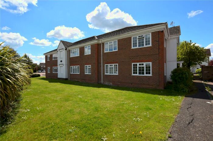 1 Bedroom Apartment To Rent In St Giles Lodge, Kingfisher Way, Bicester, Oxfordshire, OX26