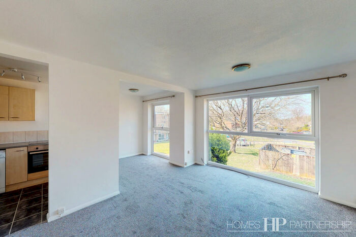 2 Bedroom Maisonette To Rent In Hyde Heath Court, Crawley, RH10