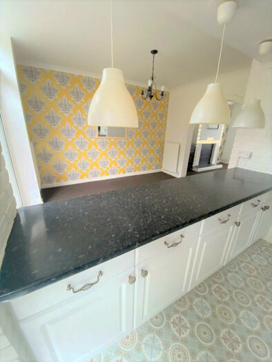 3 Bedroom End Of Terrace House To Rent In Dordans Road, Luton, Bedfordshire, LU4