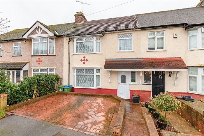 3 Bedroom Terraced House For Sale In Grasmere Road, Barnehurst, Kent, DA7