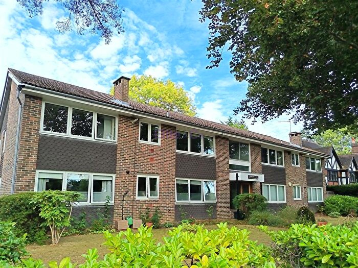 3 Bedroom Flat For Sale In Shortlands Road, Bromley, BR2