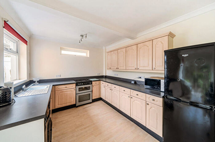 2 Bedroom Bungalow For Sale In Shelley Road, Thornhill Park, Southampton, Hampshire, SO19