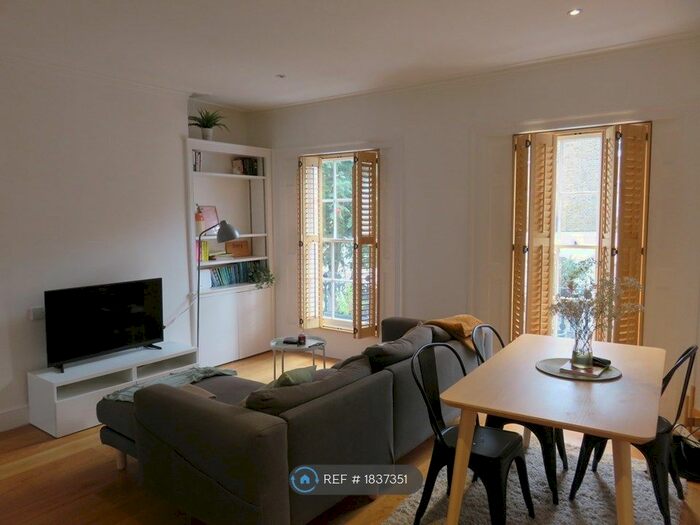 2 Bedroom Maisonette To Rent In Gerrard Road, London, N1