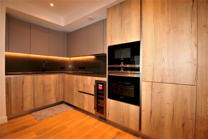 1 Bedroom Flat To Rent In Makers Building, Jasper Walk, N1