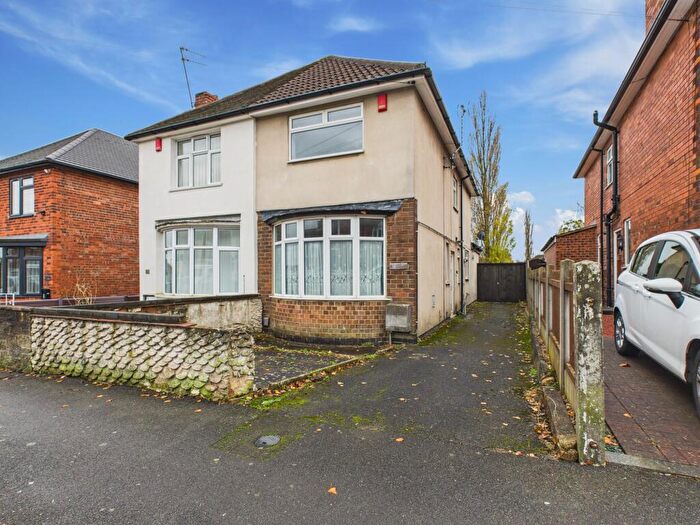 3 Bedroom Semi Detached House For Sale In Spinney Road, Chaddesden, DE21