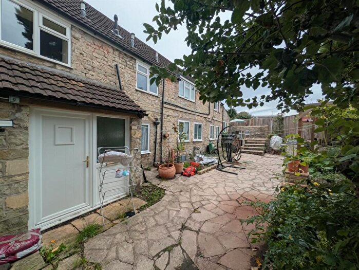 3 Bedroom Apartment For Sale In How Hill, Bath, BA2