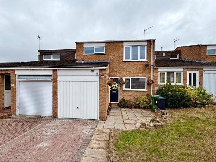 4 Bedroom Terraced House For Sale In Park View, Bristol, BS15