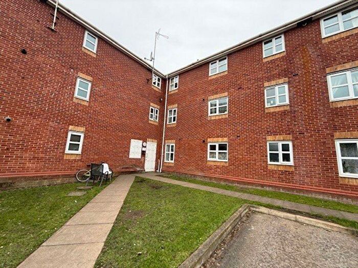 2 Bedroom Apartment To Rent In -A Greenwood Rd, Benchill, M22