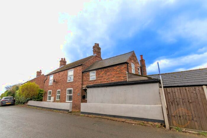 3 Bedroom Detached House For Sale In Beck Bank, Gosberton Clough, Spalding, PE11