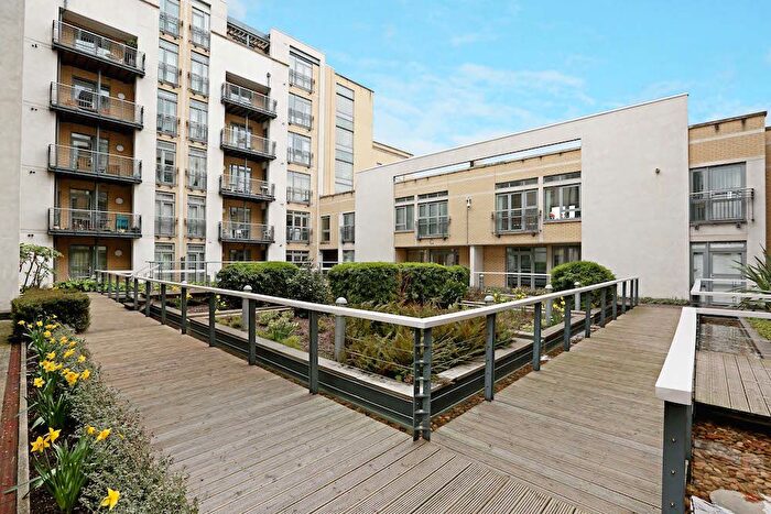 1 Bedroom Flat To Rent In Pimlico Place, Victoria, SW1V