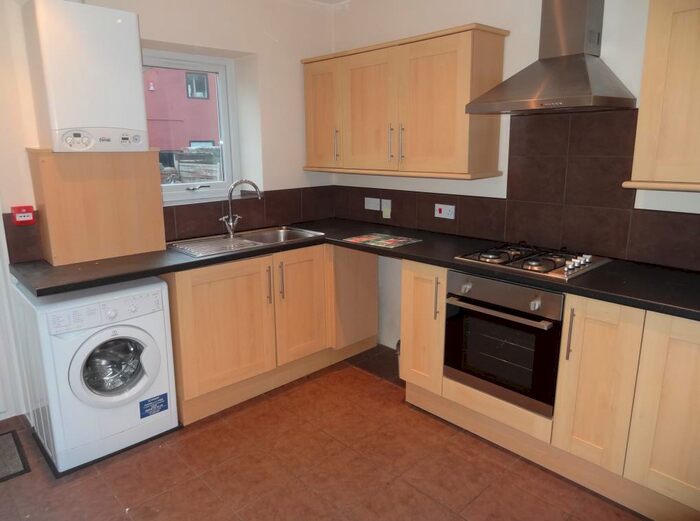 1 Bedroom Flat To Rent In Broad Street, Barry, CF62