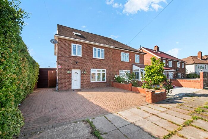 4 Bedroom Semi-Detached House For Sale In Stafford Road, Ruislip, HA4