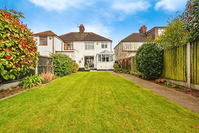 3 Bedroom Semi-Detached House For Sale In Rectory Road, Little Thurrock, Grays, RM17