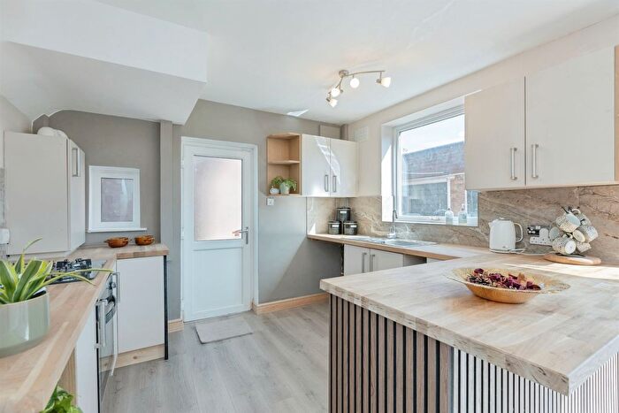 3 Bedroom Semi Detached House For Sale In Sedgefield Drive, Thurnby, Leicester, LE7