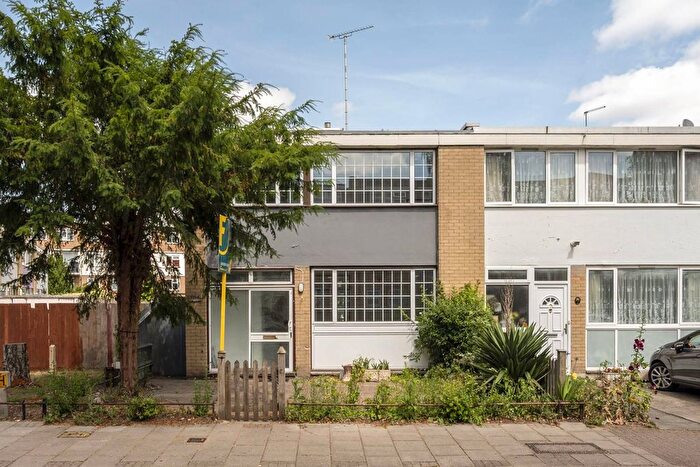 3 Bedroom End Terrace House To Rent In Windlesham Grove, Southfields, London, SW19