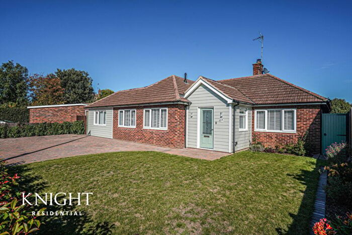 4 Bedroom Bungalow For Sale In The Commons, Colchester, CO3