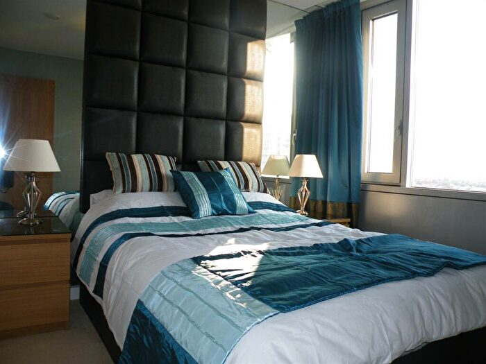 1 Bedroom Flat To Rent In Admiralty Tower, Queen Street, PO1