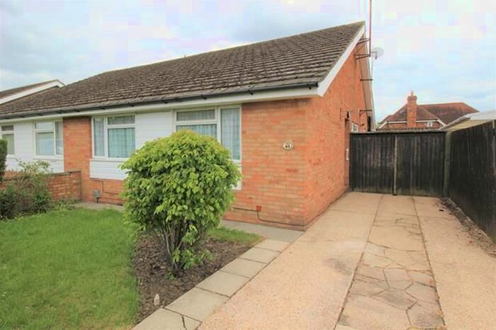 2 Bedroom Semi-Detached Bungalow To Rent In Aspen Avenue, Bedford, MK41
