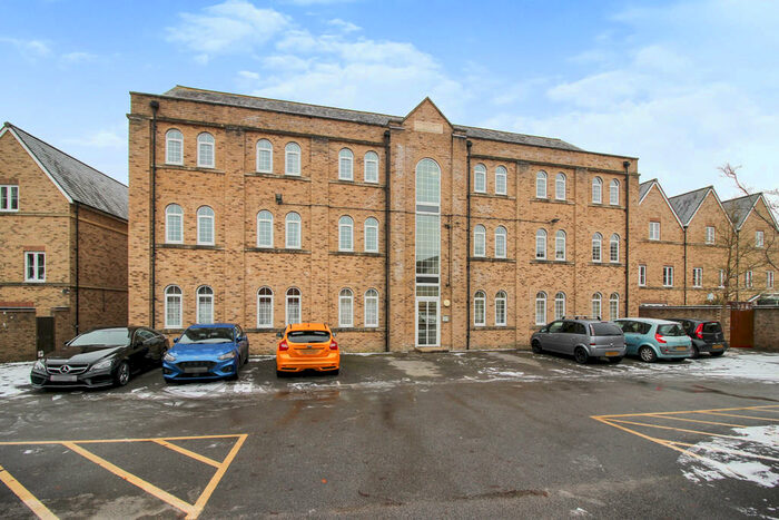 2 Bedroom Ground Flat To Rent In Alicia Close, Haydon End, Swindon, SN25