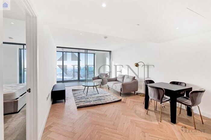 1 Bedroom Apartment To Rent In Landmark Pinnacle, Marsh Wall, E14