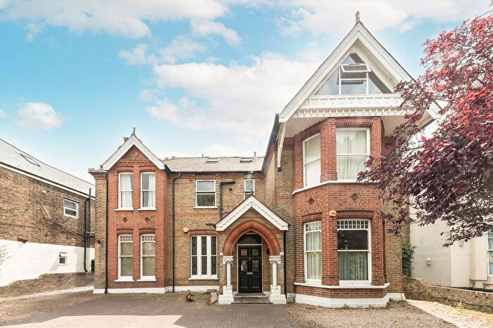 1 Bedroom Flat To Rent In Madeley Road, Ealing, W5