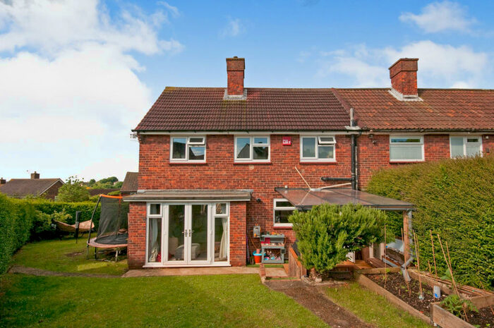 2 Bedroom House To Rent In Dunster Close, BN1