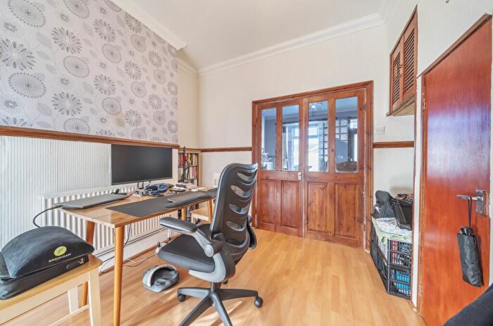 2 Bedroom End Of Terrace House For Sale In Aberdeen Street, Hull, HU9