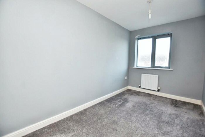 2 Bedroom Apartment For Sale In Wroughton Drive, Bristol, BS13