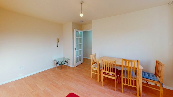 1 Bedroom Flat To Rent In Plowmans Way, London, N18