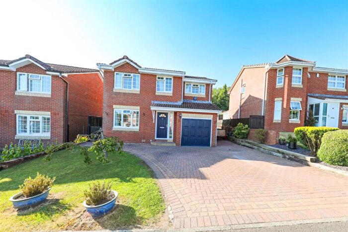4 Bedroom Detached House For Sale In Pitkevy Gardens, Glenrothes, KY6