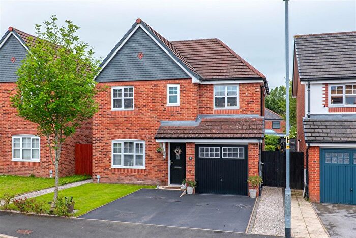 4 Bedroom Detached House For Sale In Sycamore Gardens, Leyland, PR25