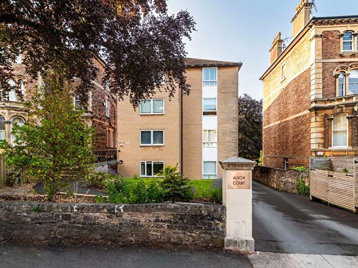 Studio To Rent In Apsley Road, Clifton, Bristol, BS8