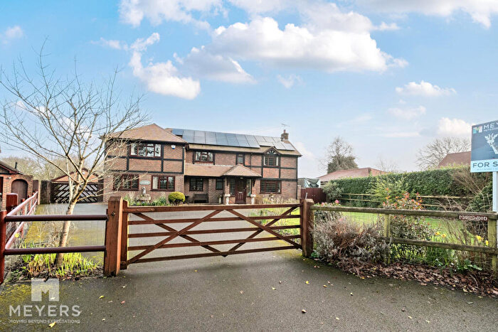 7 Bedroom Detached House For Sale In Stapehill Road, Wimborne, BH21