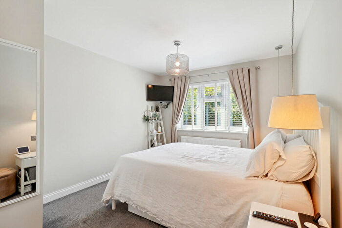 4 Bedroom Detached House For Sale In Glyders, South Benfleet, SS7