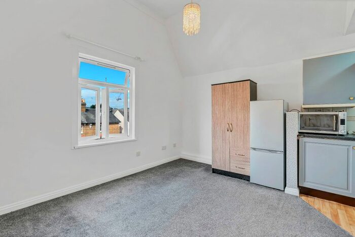 Studio To Rent In Flat, Hencroft Street South, Slough, SL1