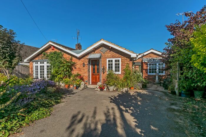 3 Bedroom Detached Bungalow For Sale In Houghton, Stockbridge, SO20