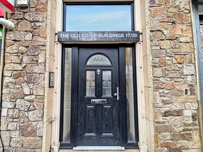 3 Bedroom Maisonette For Sale In Anderson Court, Burnopfield, Newcastle Upon Tyne, NE16