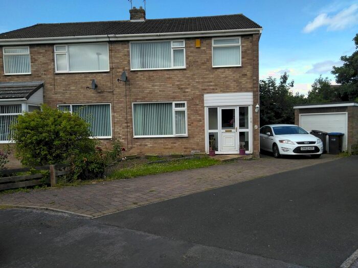 3 Bedroom Semi-Detached House To Rent In Friarside, Witton Gilbert, DH7