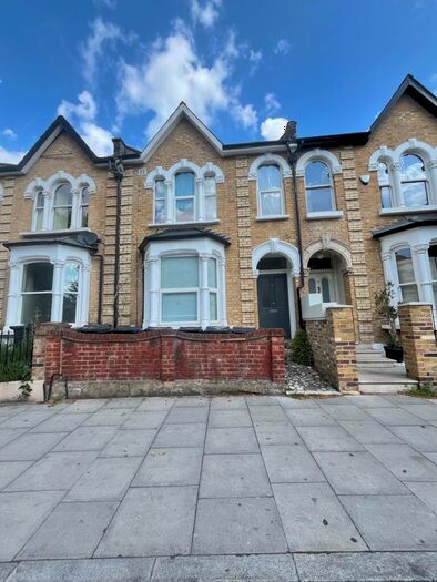 Studio To Rent In Powerscroft Road, London, E5