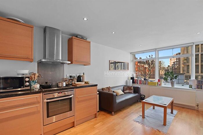 1 Bedroom Flat To Rent In Millbank Court, John Islip Street, London, SW1P