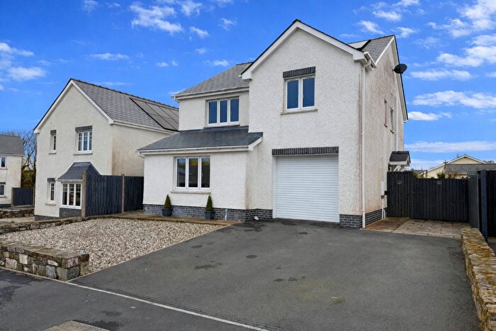 4 Bedroom Detached House For Sale In Heol Y Cwm, Cross Inn, Llandysul, SA44