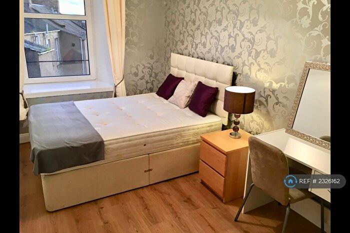 2 Bedroom Flat To Rent In Albert Street, Dundee, DD4