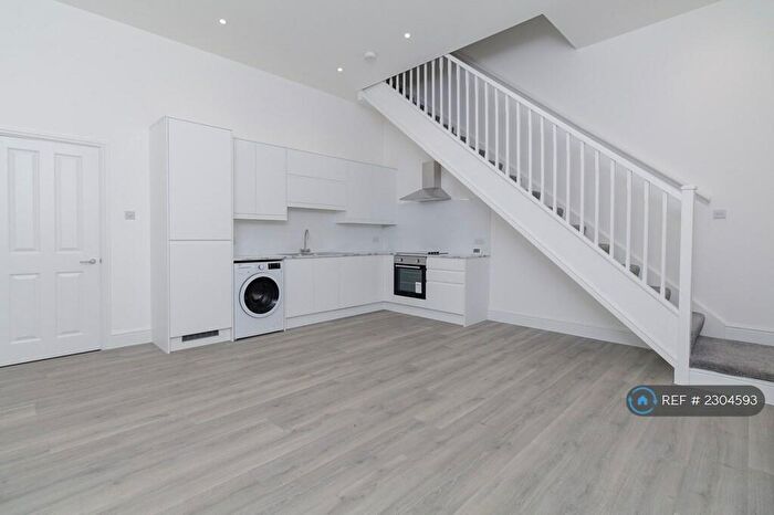 2 Bedroom Flat To Rent In Bouverie Road West, Folkestone, CT20
