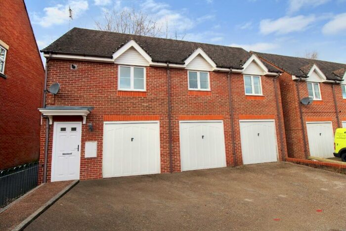 2 Bedroom Maisonette To Rent In King John Street, Fleet, Hampshire, GU51