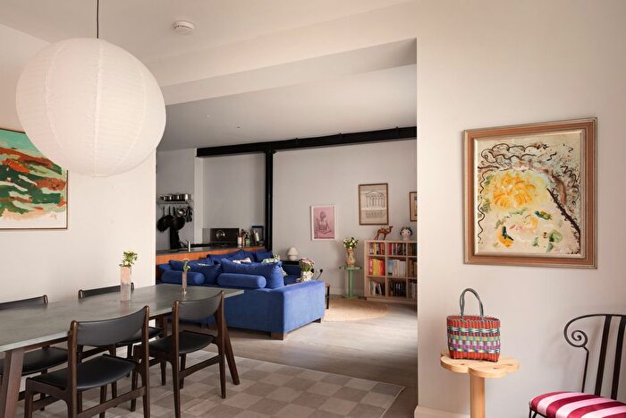 3 Bedroom Semi-Detached House For Sale In The Bakehouse Ii, Basing Court, London, SE15
