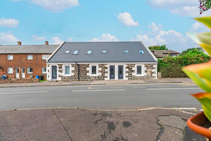 2 Bedroom Cottage For Sale In Main Street, Kingseat, Dunfermline, KY12