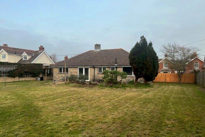 3 Bedroom Bungalow To Rent In Copse Lane, Freshwater, PO40