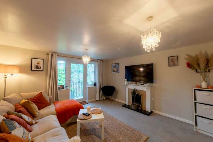 2 Bedroom Apartment To Rent In London Road Newbury, RG14