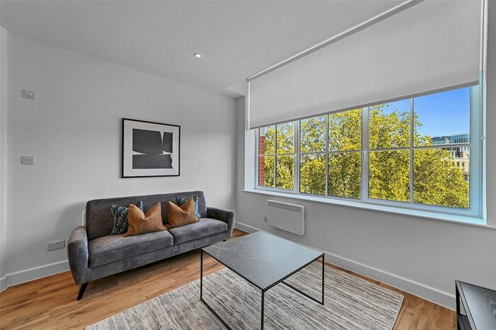 1 Bedroom Flat To Rent In West Smithfield, London, EC1A