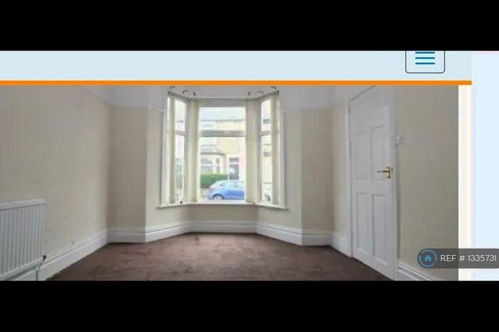 4 Bedroom End Of Terrace House To Rent In Lyndhurst Road, Burnley, BB10